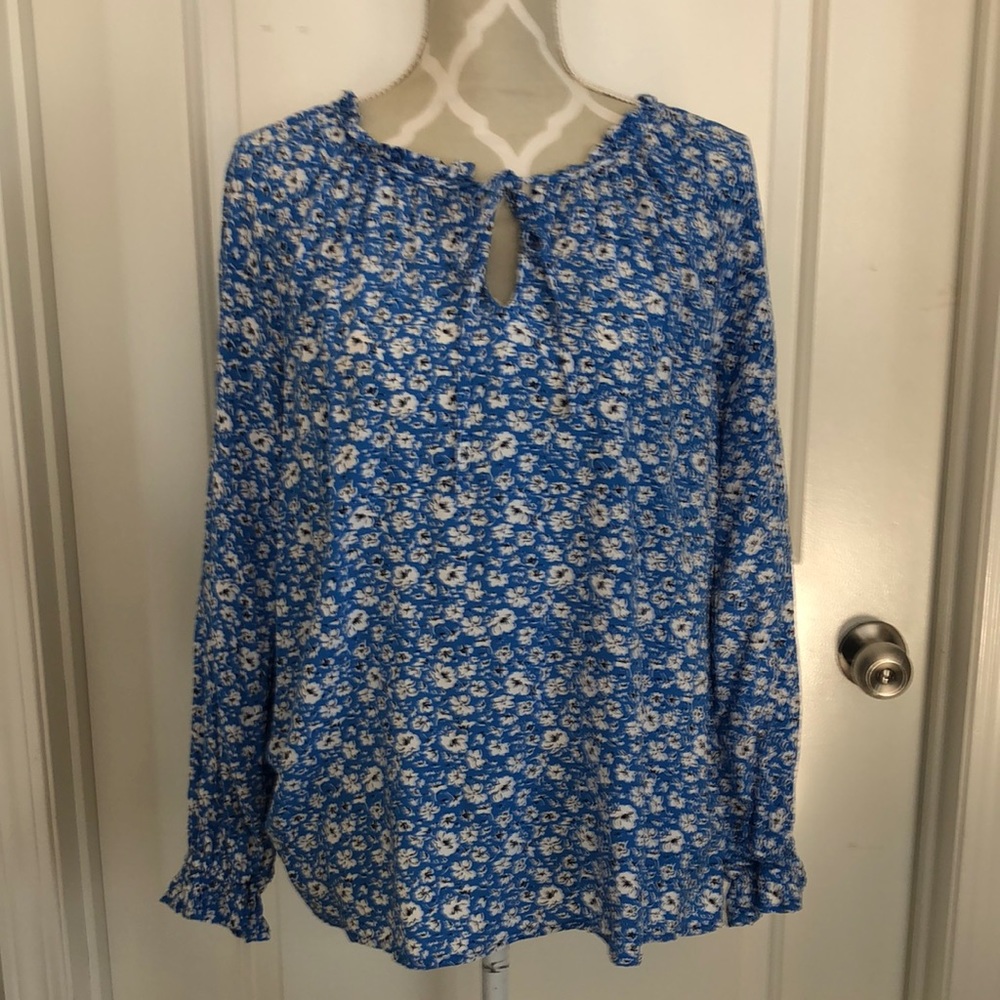 Alexander Jordan floral top size Lg